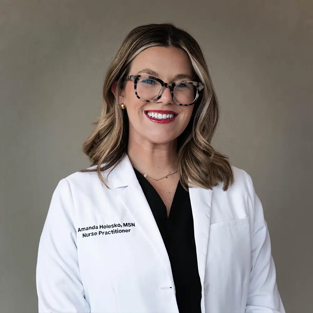 Amanda Holesko lead aesthetic nurse practitioner at NuIQ