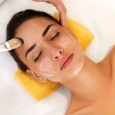 relaxed woman enjoying the fire and ice resurfacing facial treatment at nuiq med spa in cleveland